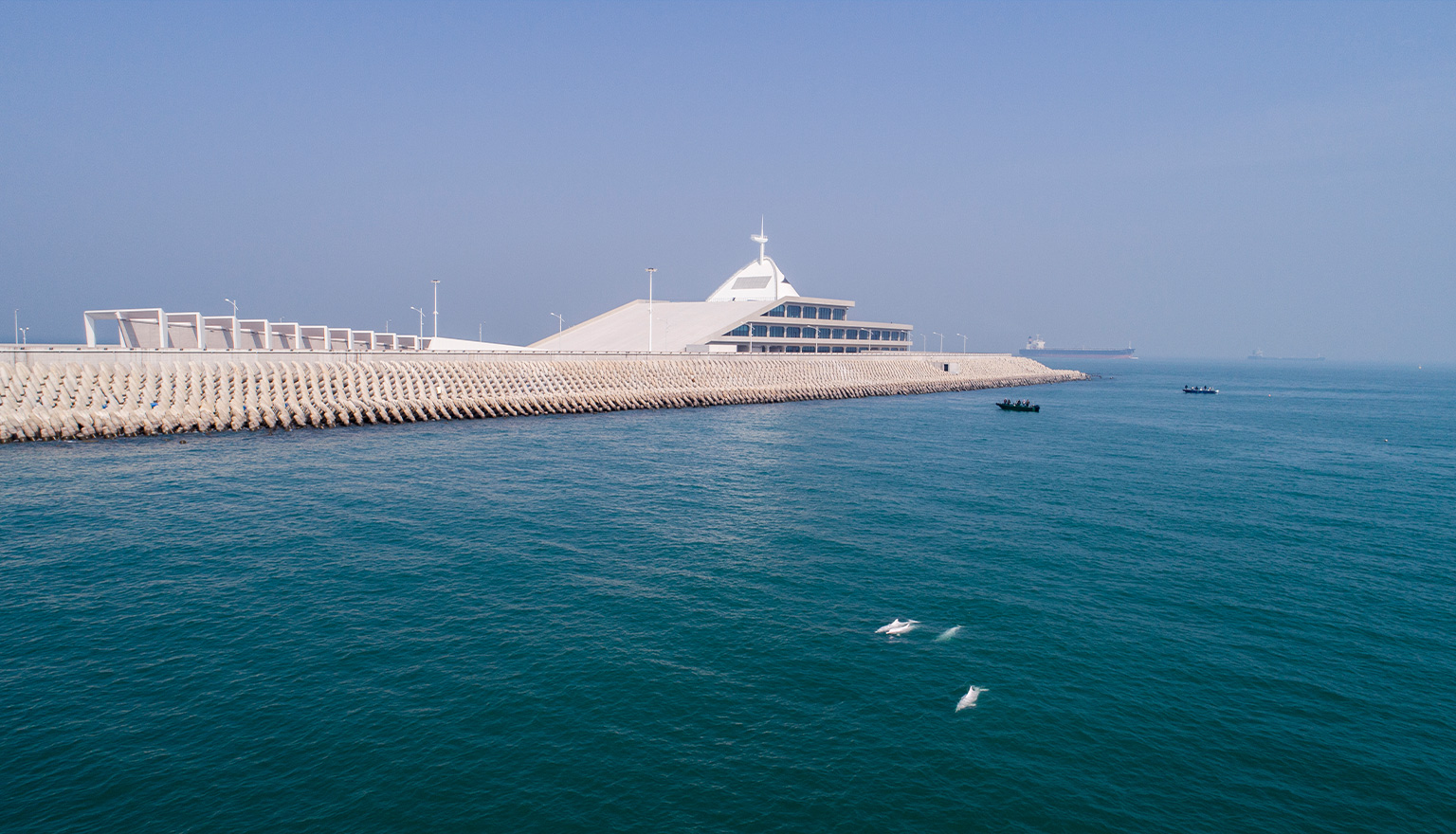 港珠澳大橋主體工程島隧工程